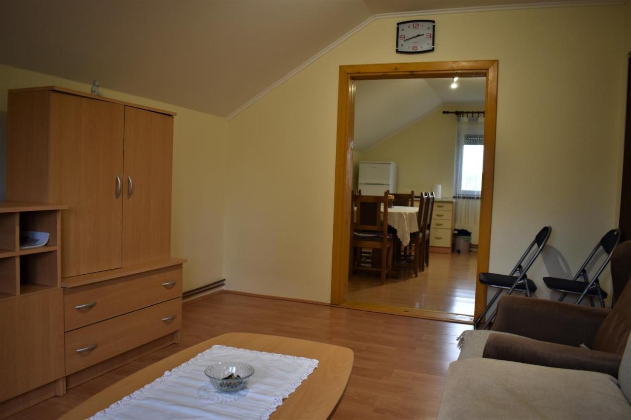 Apartments Sabljak Rakovica Exterior foto