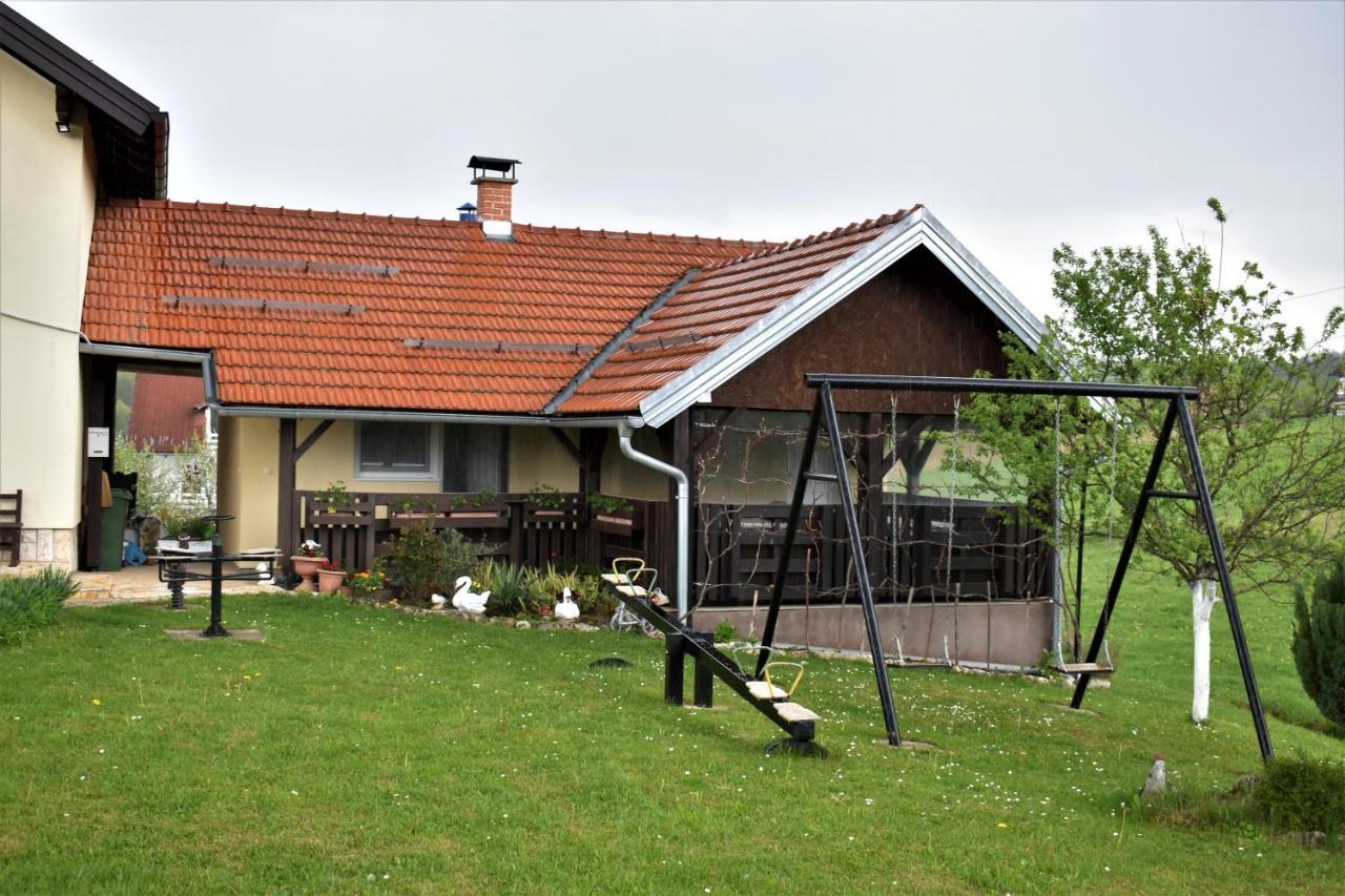 Apartments Sabljak Rakovica Exterior foto
