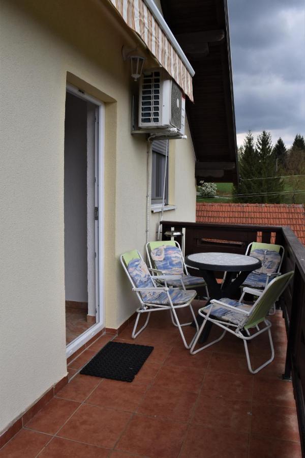 Apartments Sabljak Rakovica Exterior foto