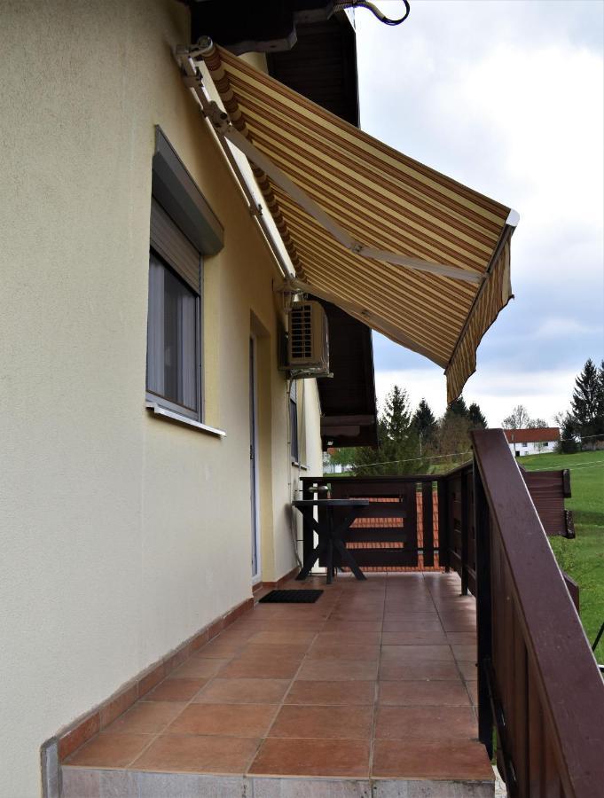 Apartments Sabljak Rakovica Exterior foto